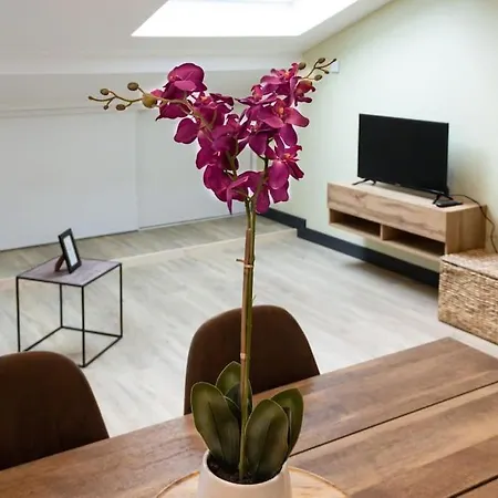 La Cambuse Topdestination-bourg - Centre - Classe 3 Etoiles Bourg-en-Bresse